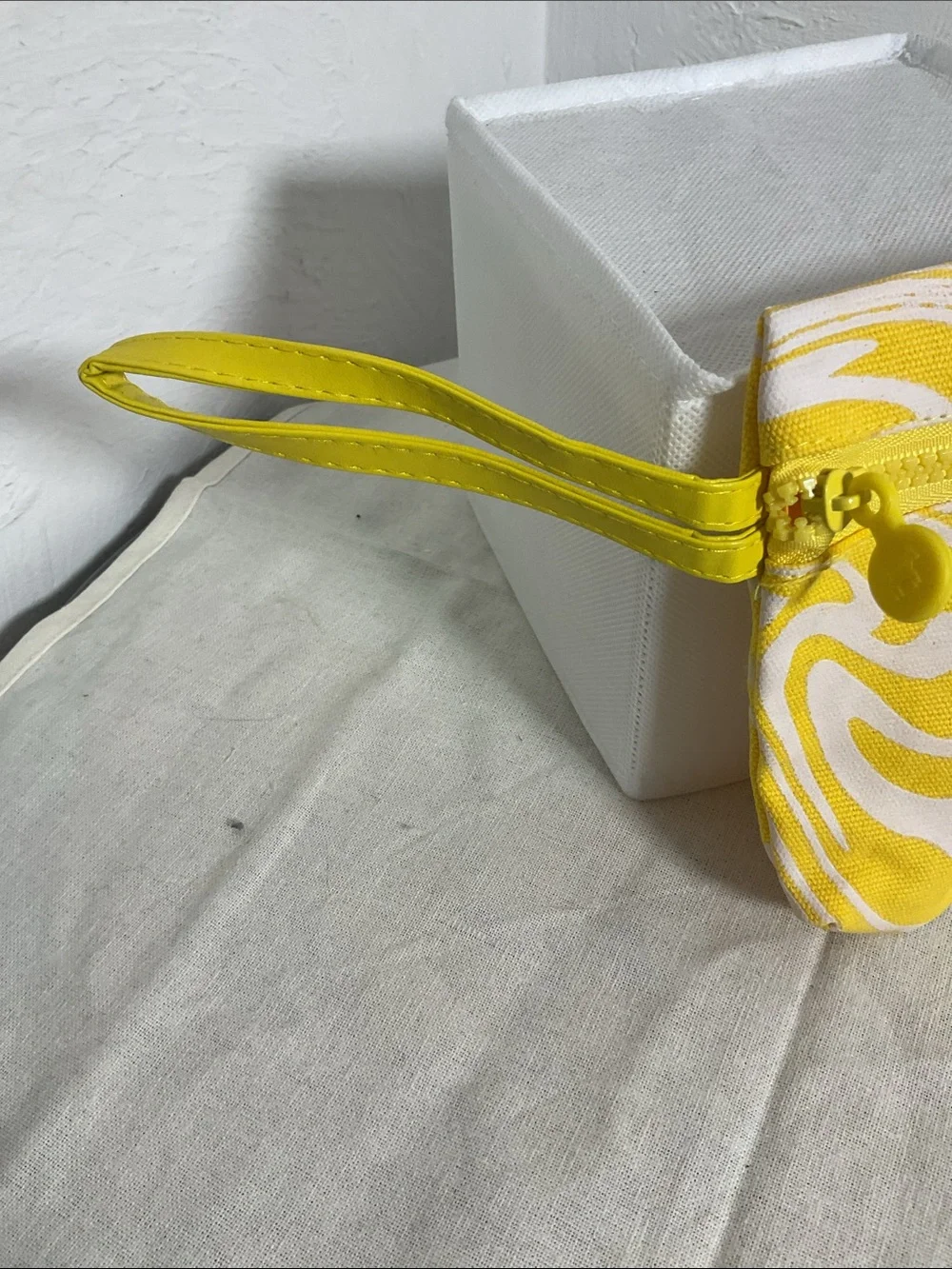 Beekman 1802 Yellow Milk Swirl Canvas Wristlet Pouch Cosmetic Makeup Bag